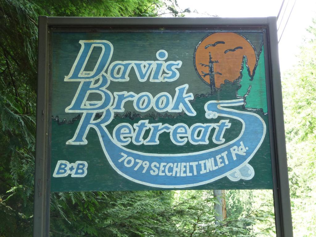 Davis Brook Retreat Bed & Breakfast Sechelt Ngoại thất bức ảnh