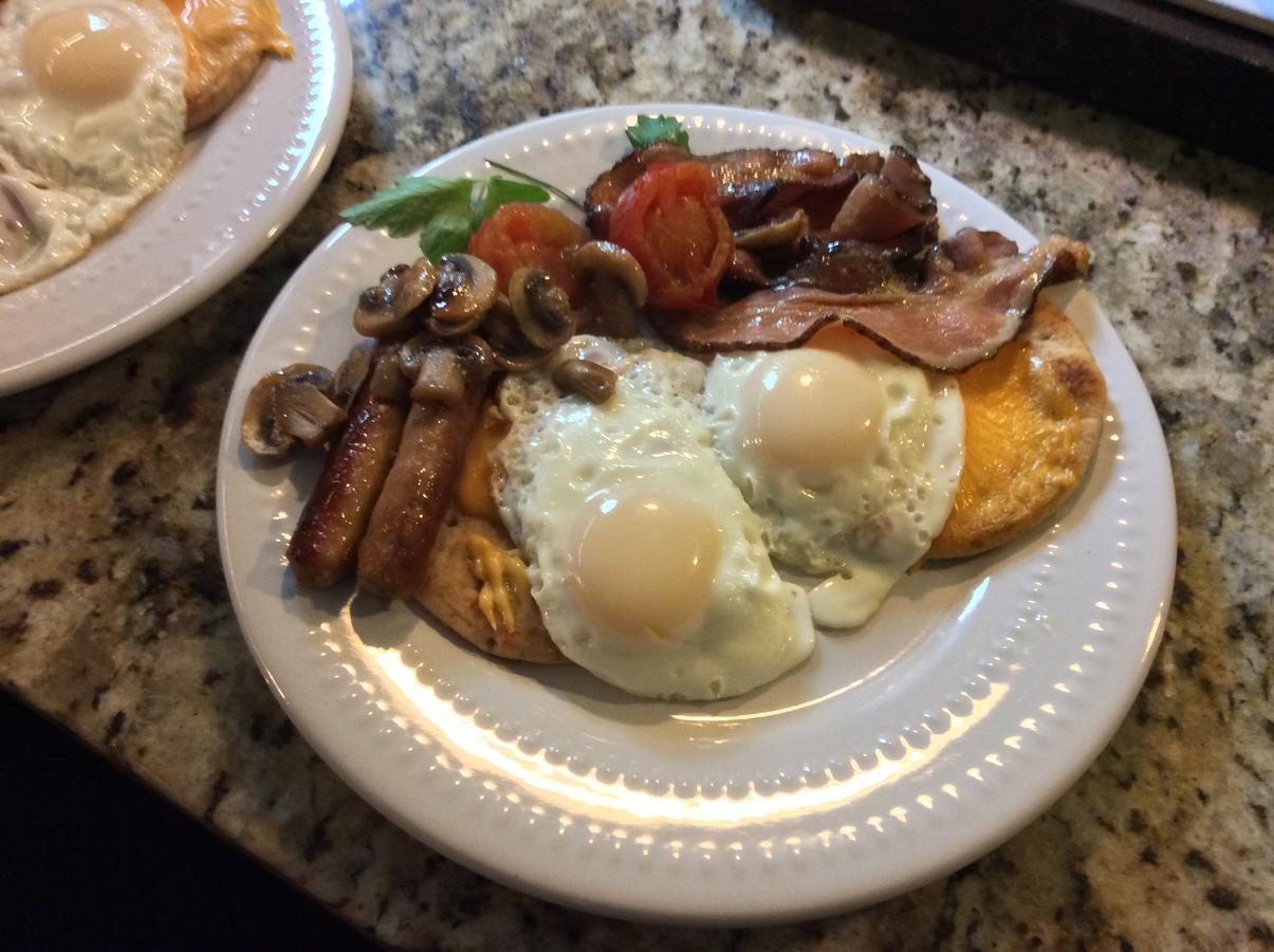 Davis Brook Retreat Bed & Breakfast Sechelt Ngoại thất bức ảnh